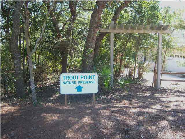 10184 Bittern Drive Pensacola, FL 32507 - Photo 18 of 24 There is plenty of room for entertaining family and friends on your lanai.