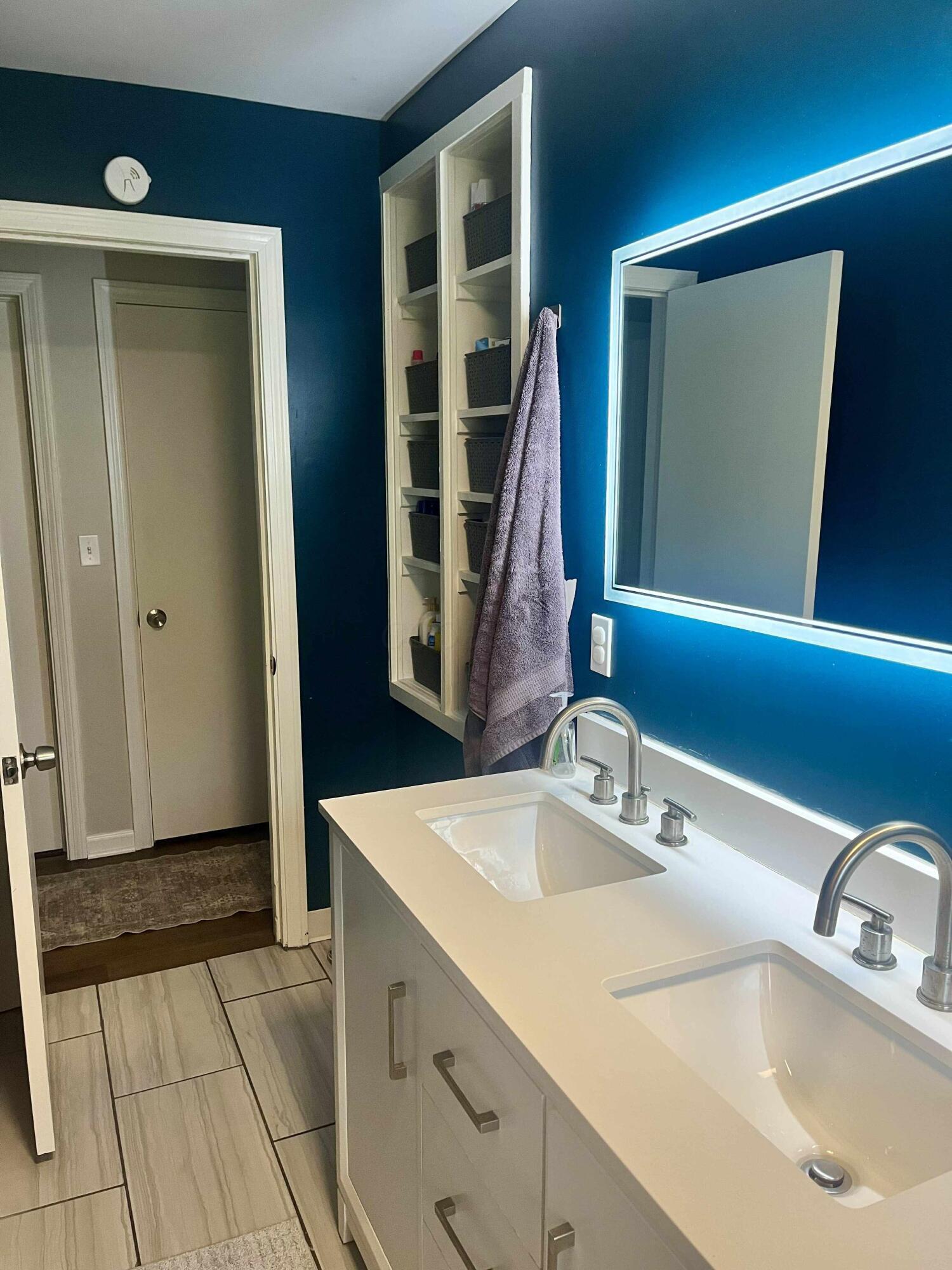 51232 North Ridge Road Vermilion, OH 44089 - Photo 17 of 33 Main Bathroom