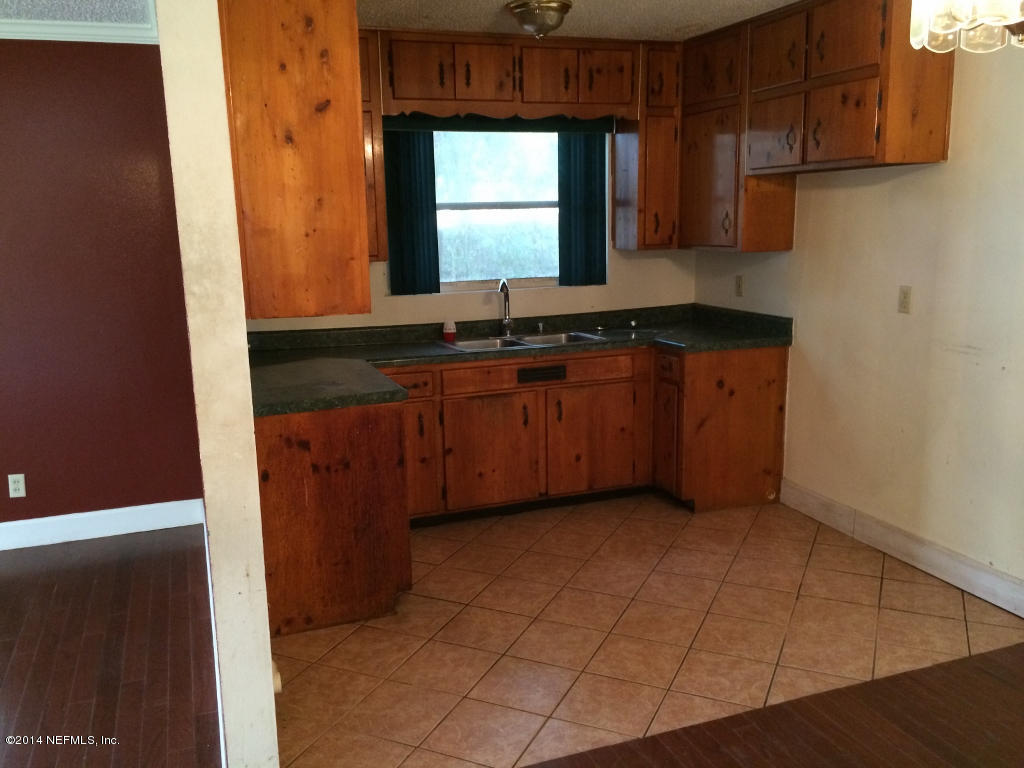 1930 Leon Road Jacksonville, FL 32246 - Photo 12 of 17 1930 Leon Rd 2014-07-21 013 (1024x768)