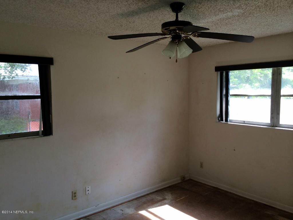 1930 Leon Road Jacksonville, FL 32246 - Photo 16 of 17 1930 Leon Rd 2014-07-21 017 (1024x768)