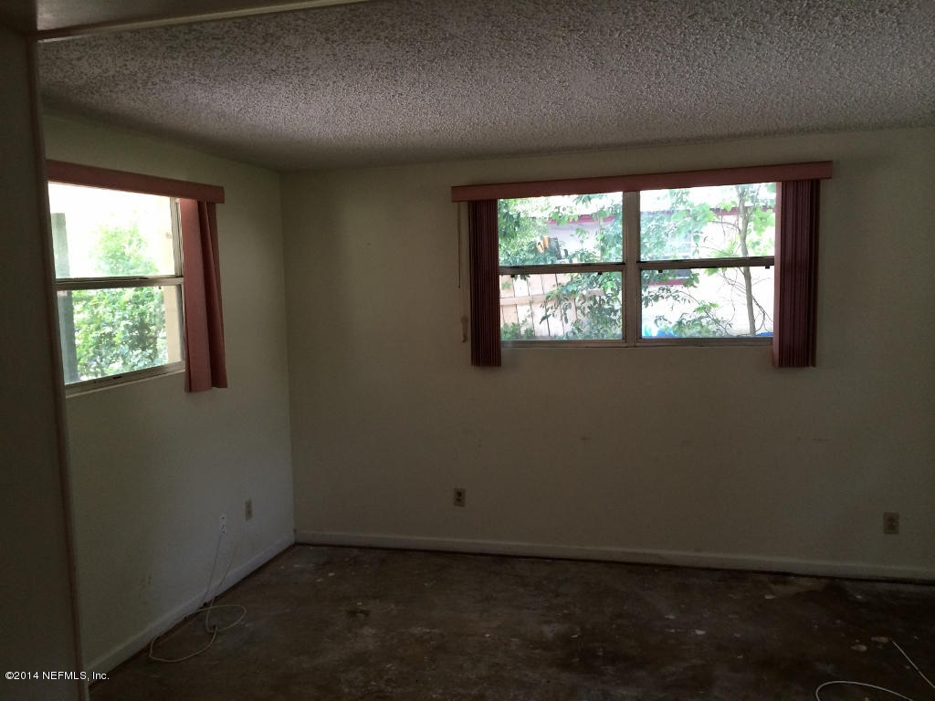 1930 Leon Road Jacksonville, FL 32246 - Photo 8 of 17 1930 Leon Rd 2014-07-21 009 (1024x768)