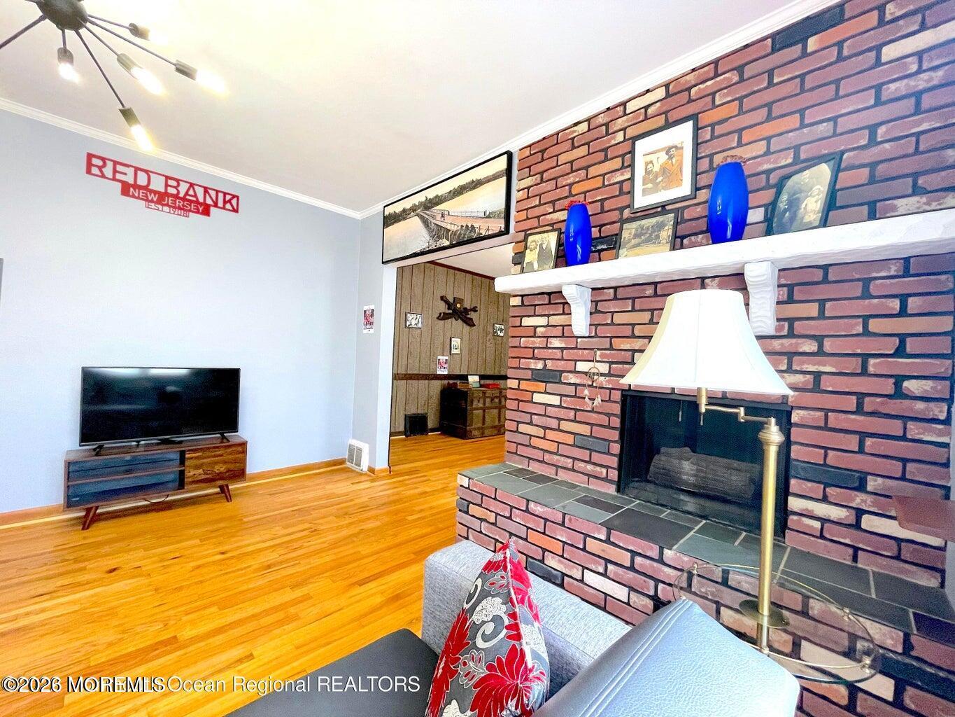 137 Oakland Street Red Bank, NJ 07701 - Photo 11 of 36 20221114141656721315000000-o