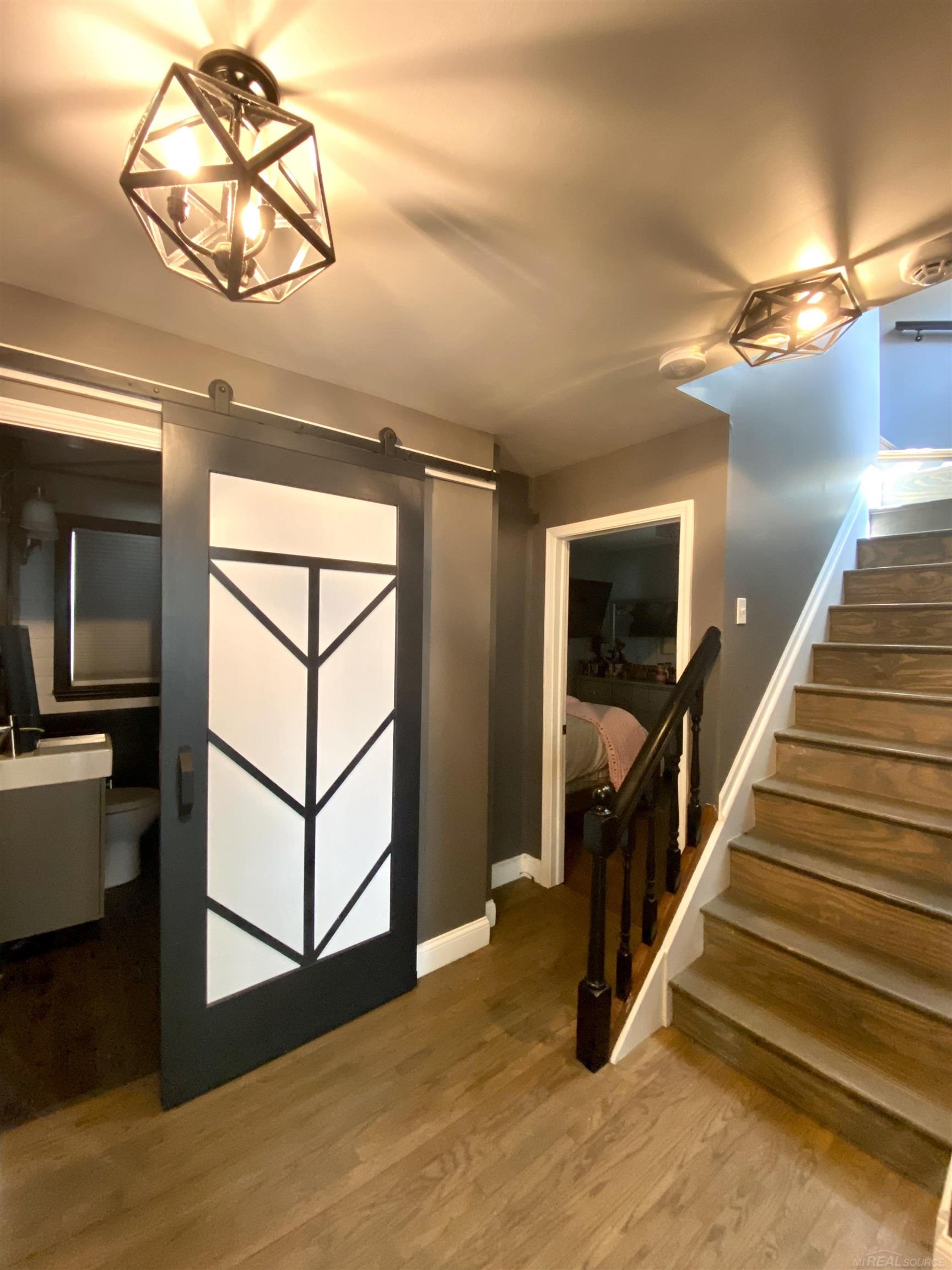 8660 Clinton River Road Sterling Heights, MI 48314 - Photo 12 of 40 50107944-11.JPG