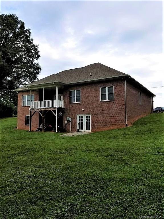 2064 Walshtown Road Boomer, NC 28606 - Photo 3 of 16 Gallery Image 3