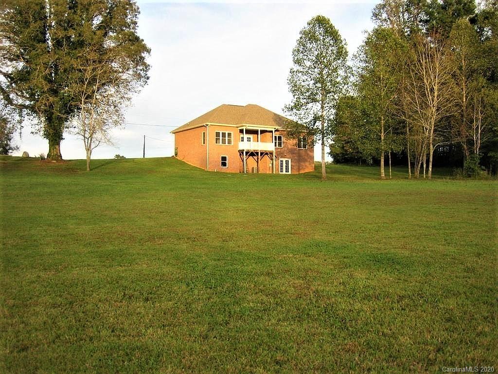 2064 Walshtown Road Boomer, NC 28606 - Photo 4 of 16 Gallery Image 4