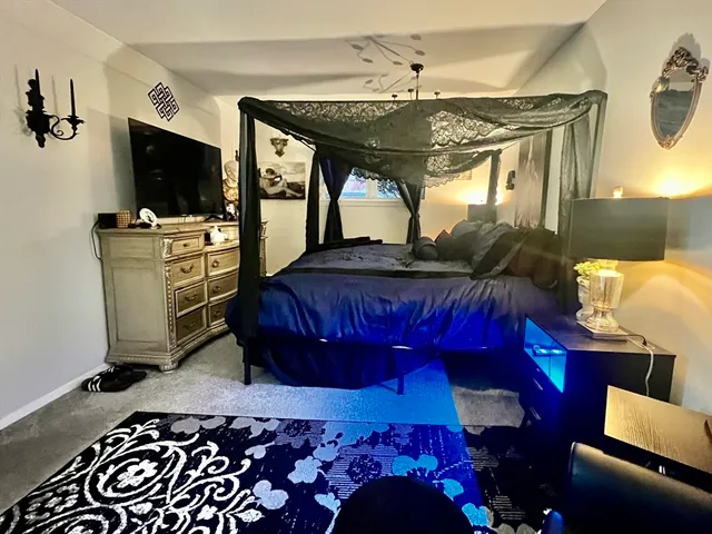 $1,950 | 192 Regency Park Drive, Unit 192, Agawam, MA 01001