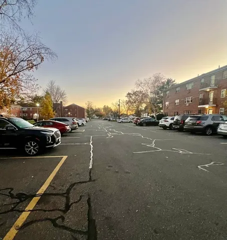 $1,950 | 192 Regency Park Drive, Unit 192, Agawam, MA 01001