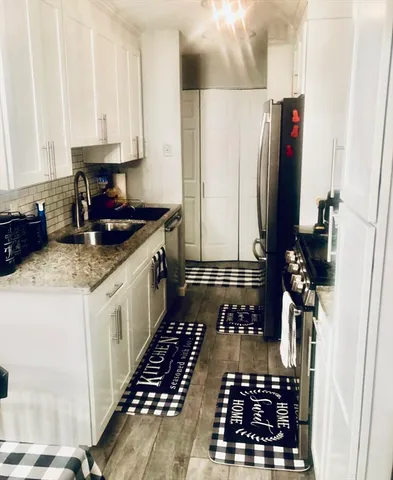 $1,950 | 192 Regency Park Drive, Unit 192, Agawam, MA 01001