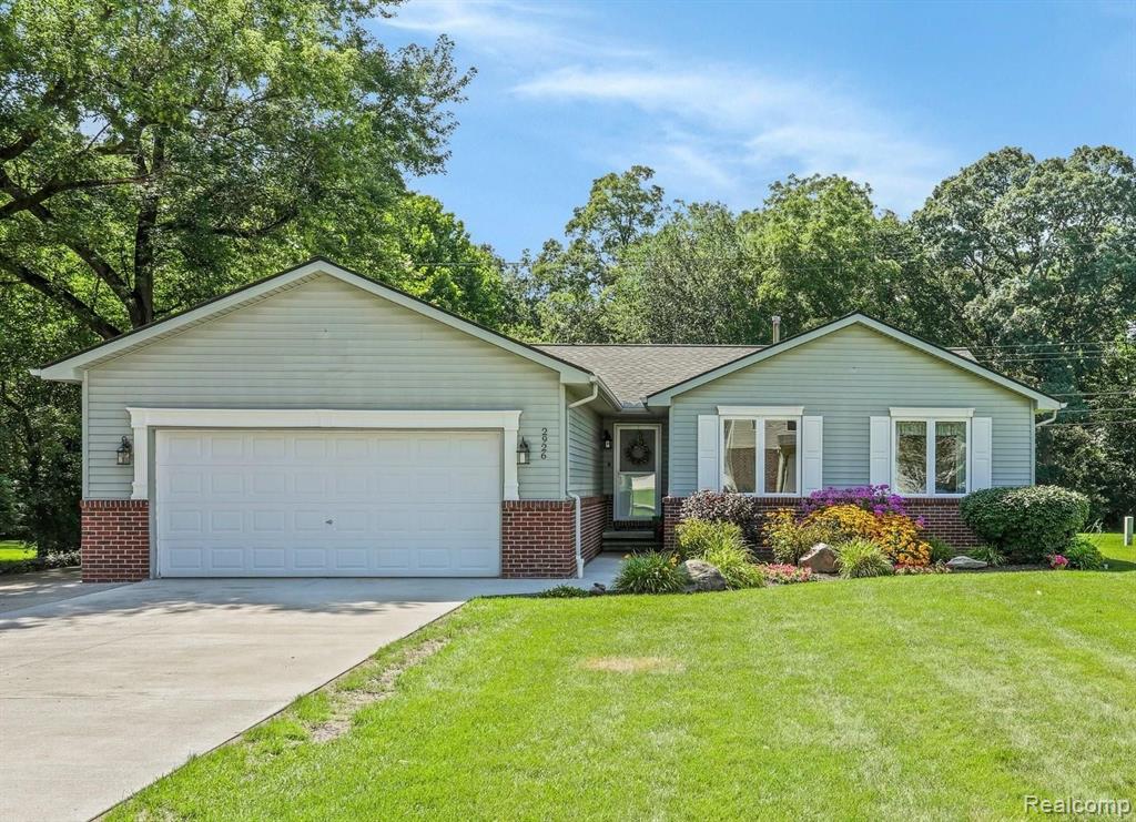 2926 Dearborn Avenue Rochester Hills, MI 48309 - Photo 1 of 29