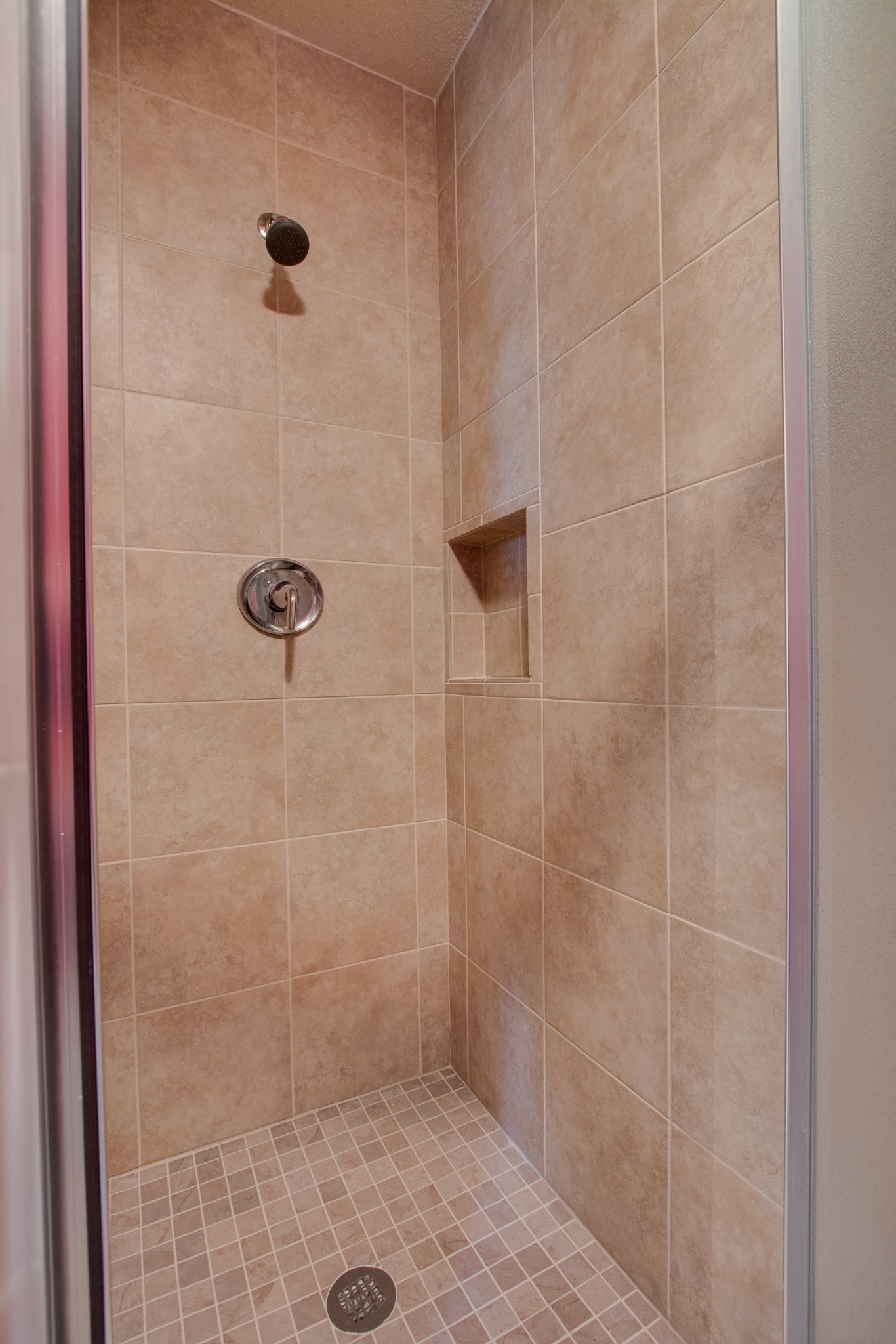 4875 Big Springs Road Lebanon, TN 37090 - Photo 10 of 18 a bathroom with a shower