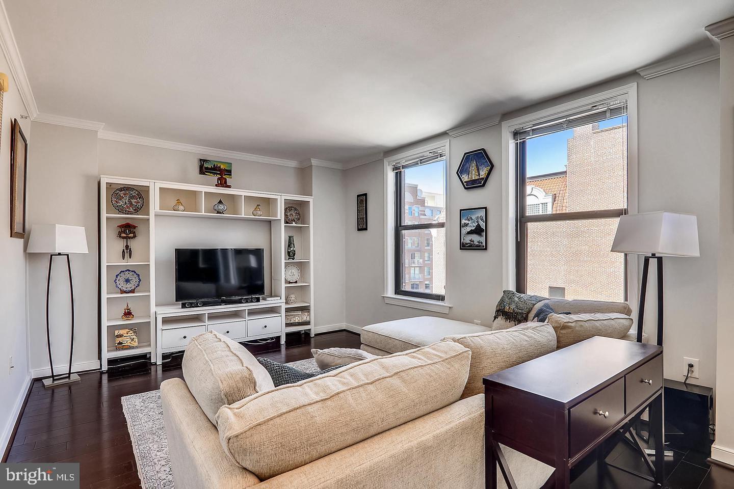 631 D Street Northwest, Unit 934 Washington, DC 20004 - Photo 4 of 68