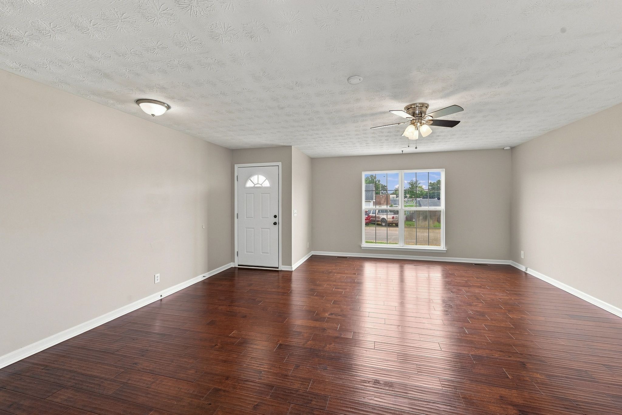 303 Bandera Lane Springfield, TN 37172 - Photo 3 of 23 Gallery Image 3