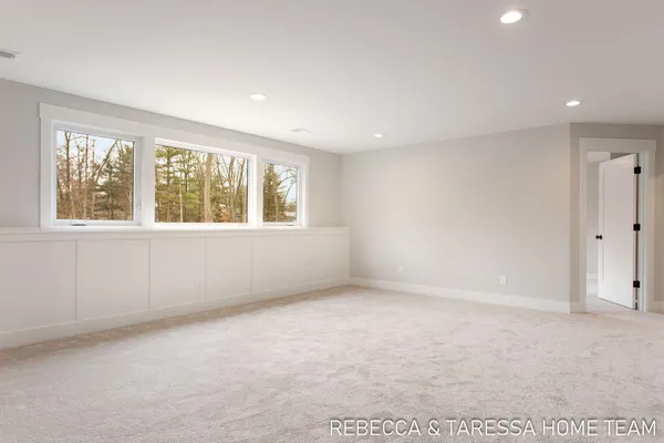 $470,000 | 6007 Savannah Way, Unit 34, Muskegon, MI 49442
