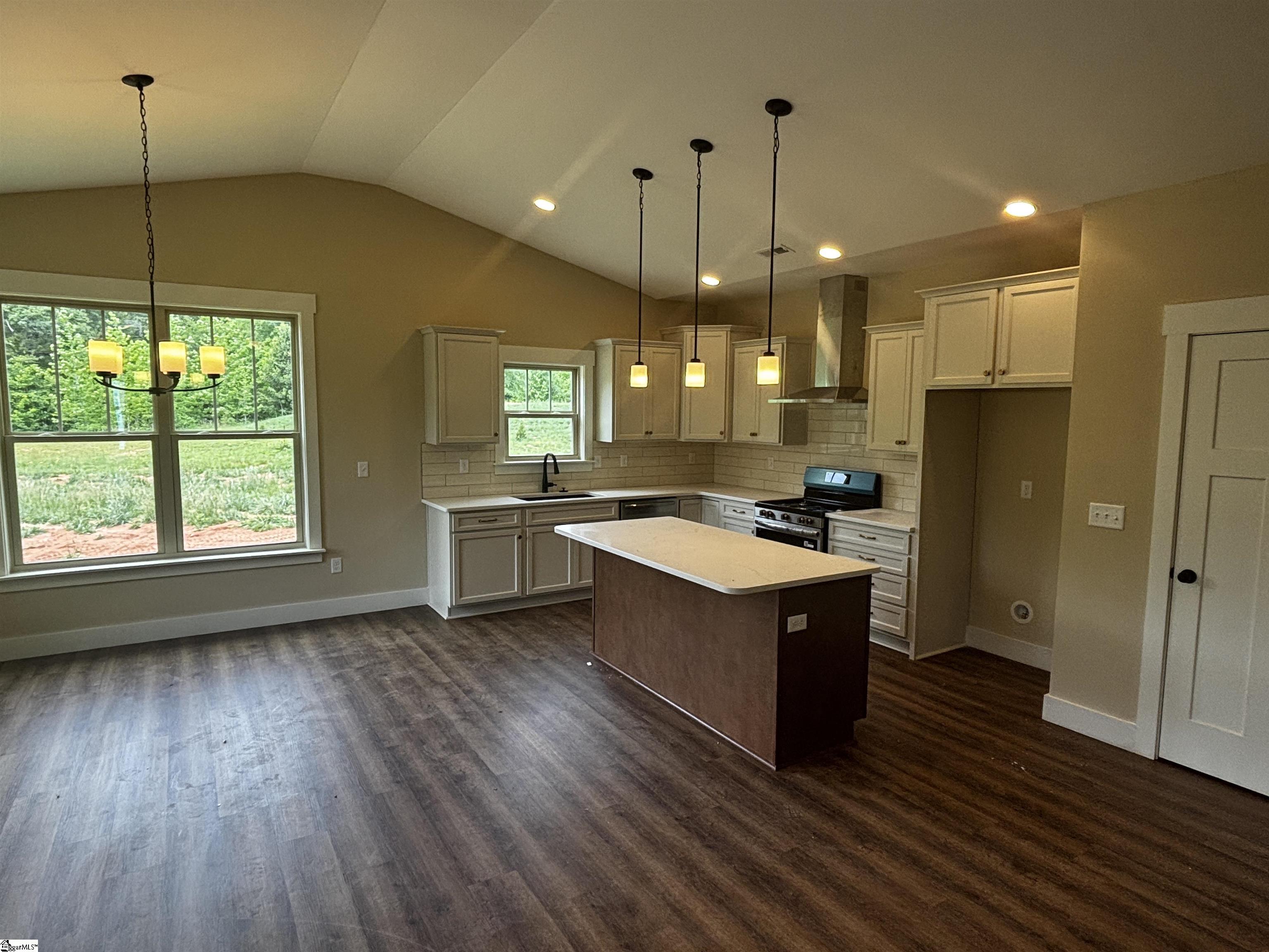 4919 Jug Factory Road Campobello, SC 29322 - Photo 8 of 19