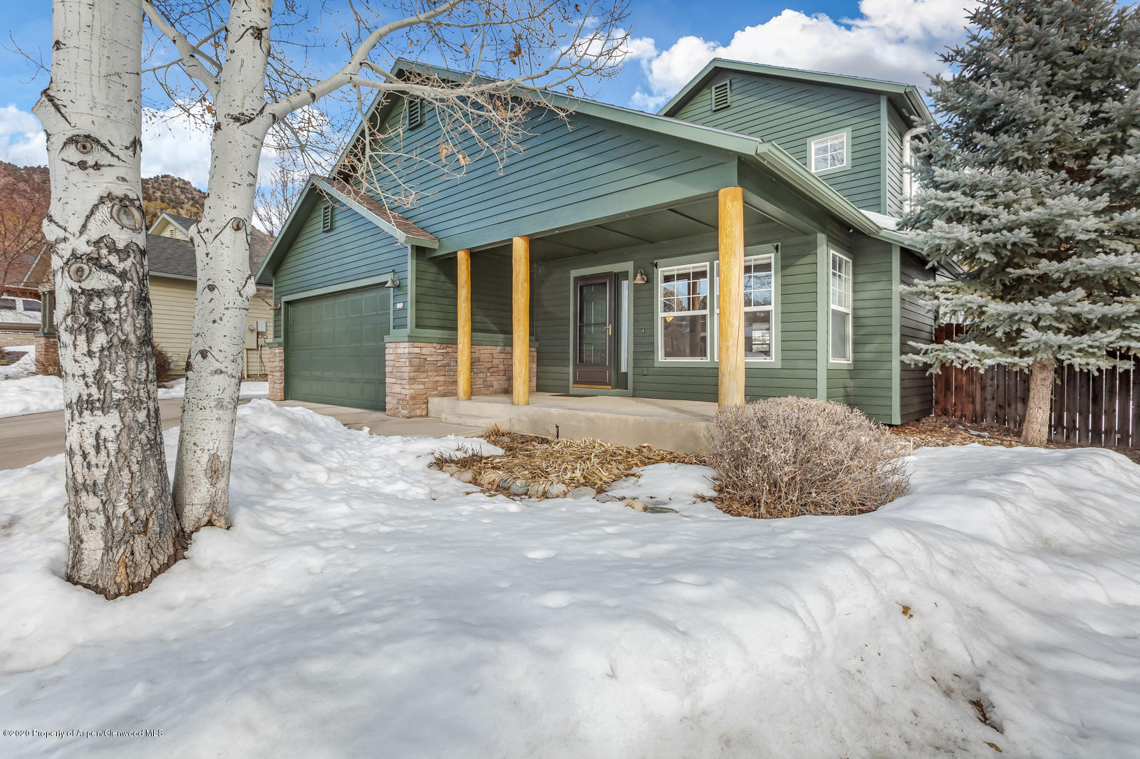 624 Lariat Loop New Castle, CO 81647 - Photo 2 of 26 02_624_Lariat_Loop_New_Castle_81647002_m