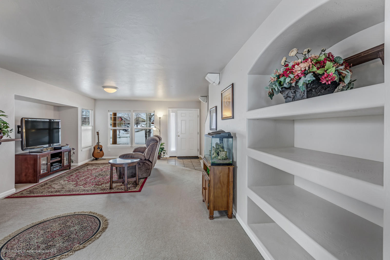624 Lariat Loop New Castle, CO 81647 - Photo 5 of 26 05_624_Lariat_Loop_New_Castle_81647005_m
