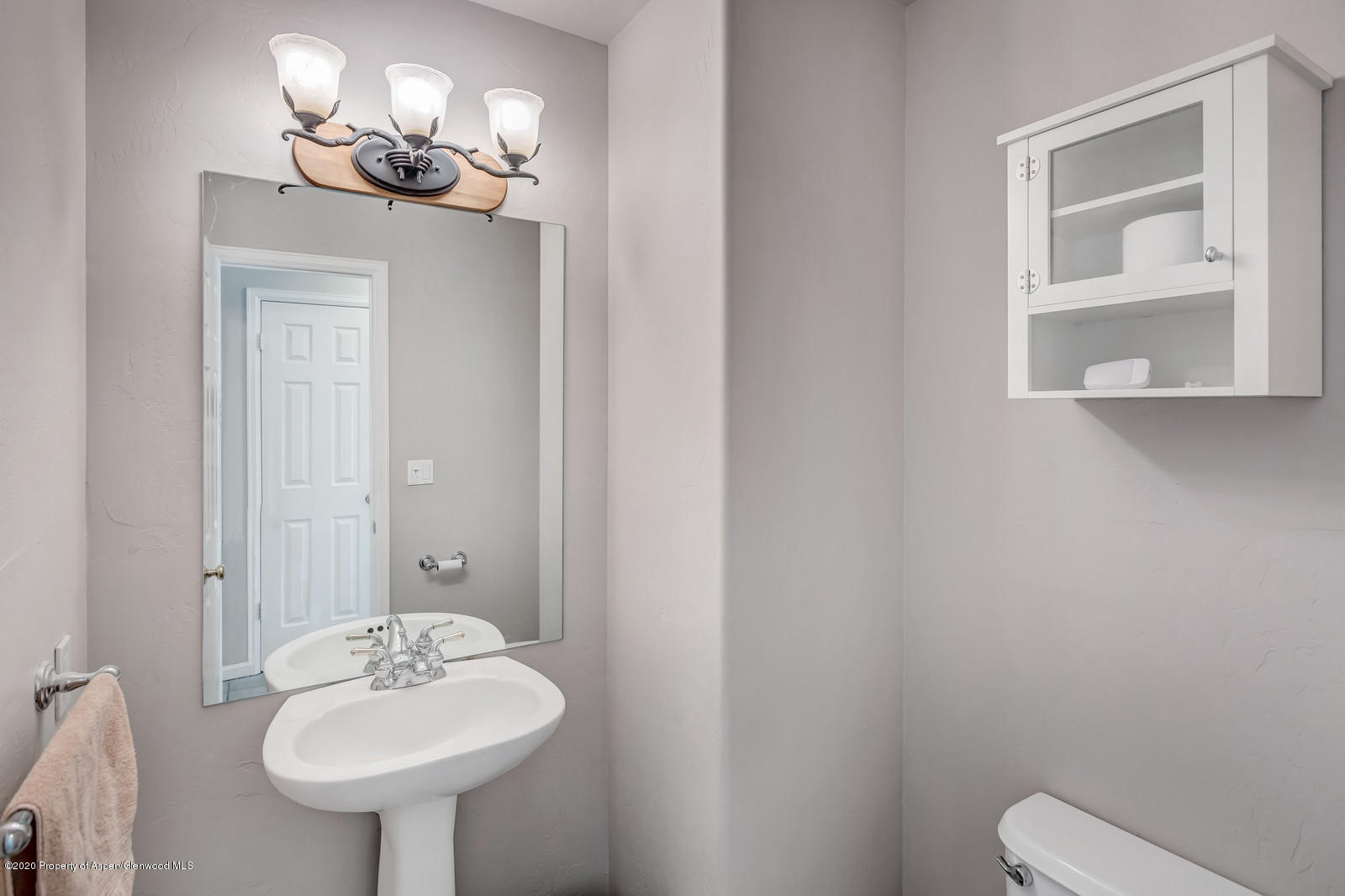 624 Lariat Loop New Castle, CO 81647 - Photo 10 of 26 10_624_Lariat_Loop_New_Castle_81647010_m