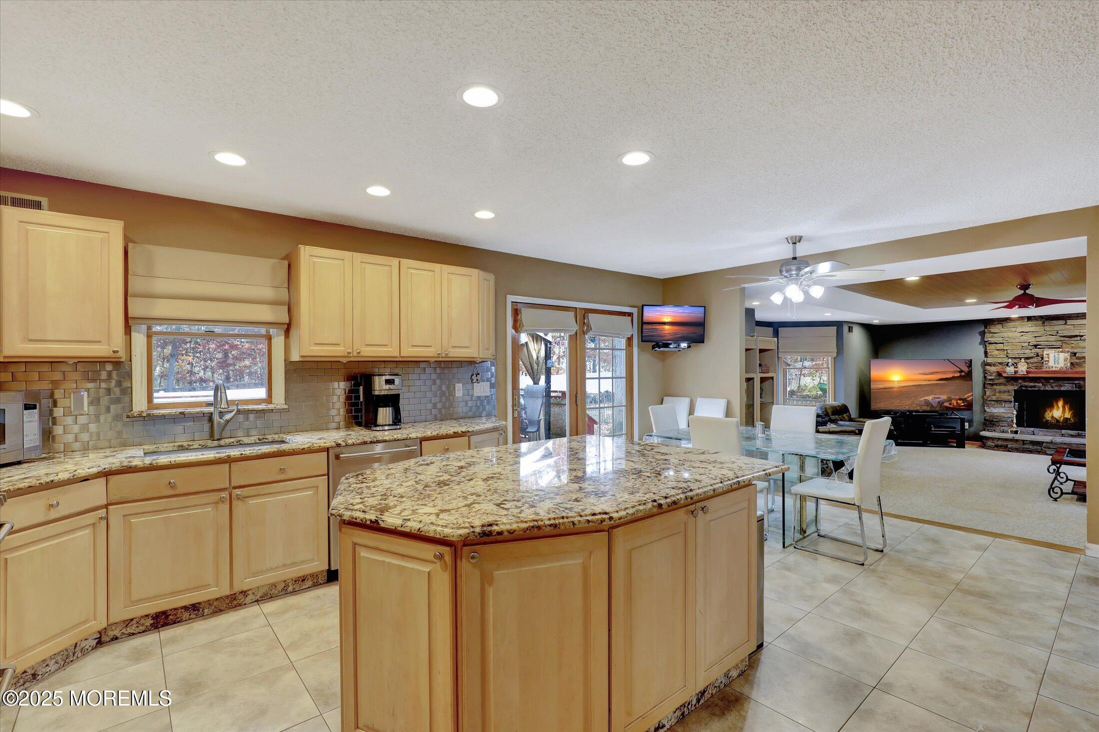 9 Rutherford Court Jackson, NJ 08527 - Photo 14 of 47 14-Kitchen