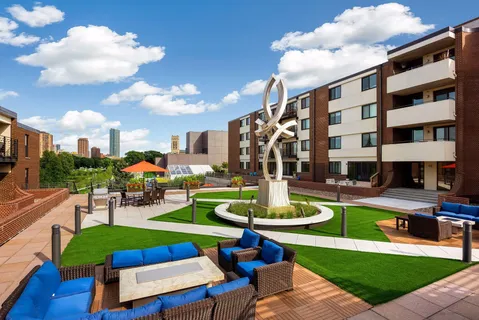 $395,000 | 48 Groveland Terrace, Unit 313, Minneapolis, MN 55403