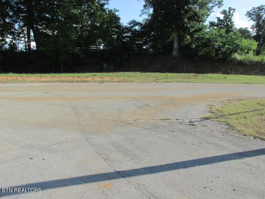 650 Highway 95 Greenback, TN 37742 - Photo 7 of 15 07