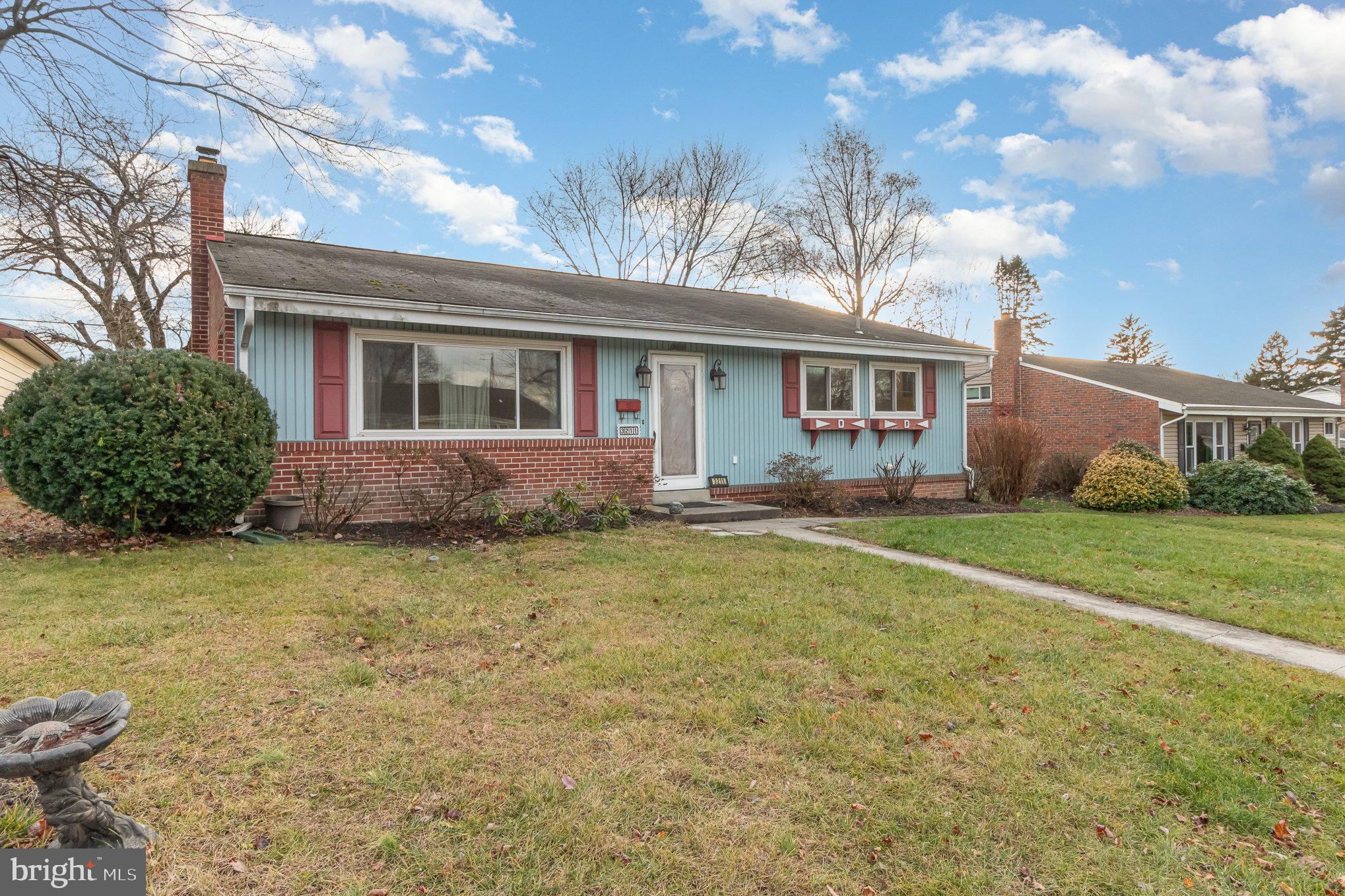 3211 Batesfield Road Harrisburg, PA 17109 - Photo 4 of 26 Gallery Image 4