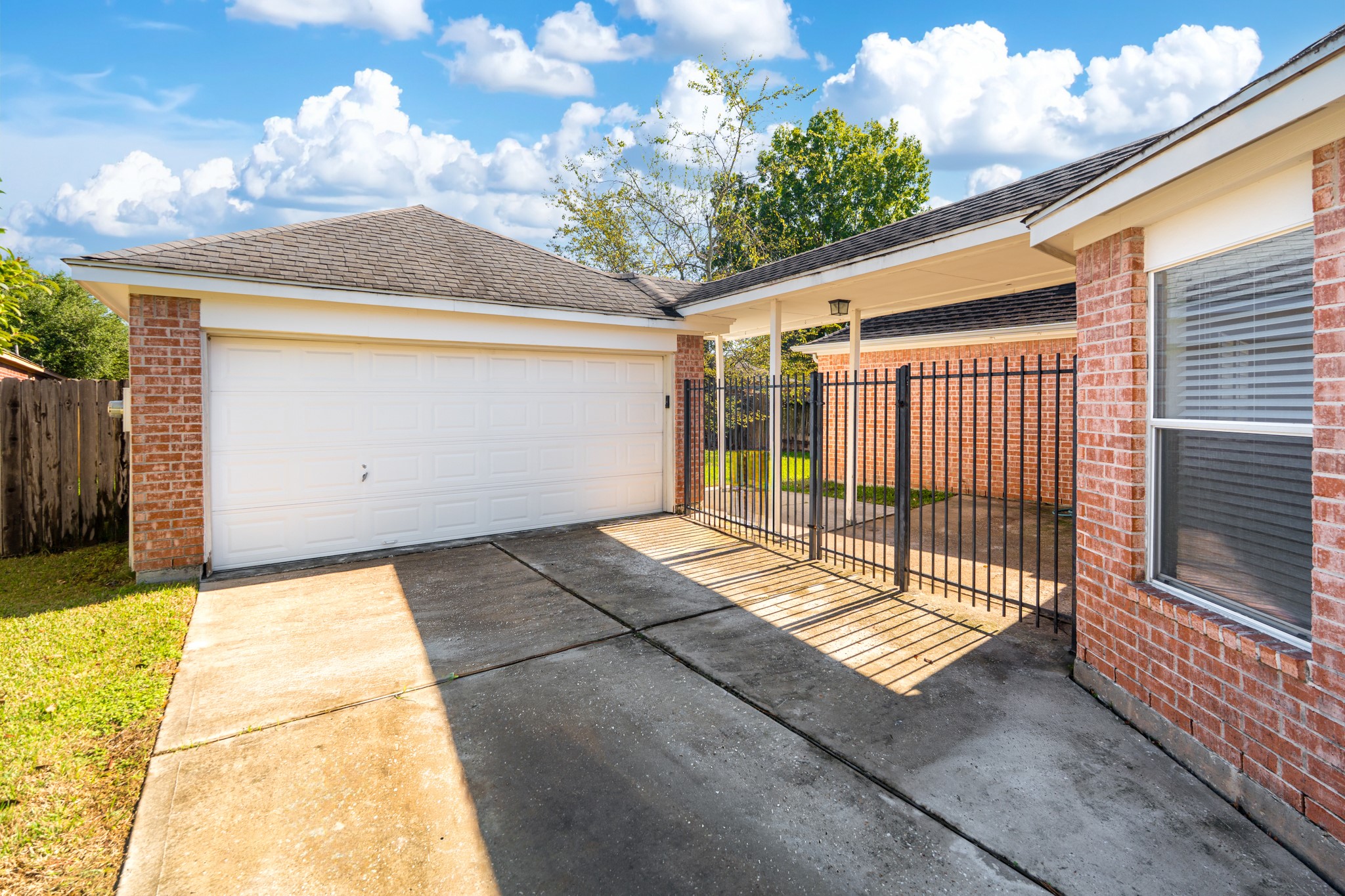 25506 Brisk Spring Court Spring, TX 77373 - Photo 36 of 45 a view of backyard with wooden floor and fence