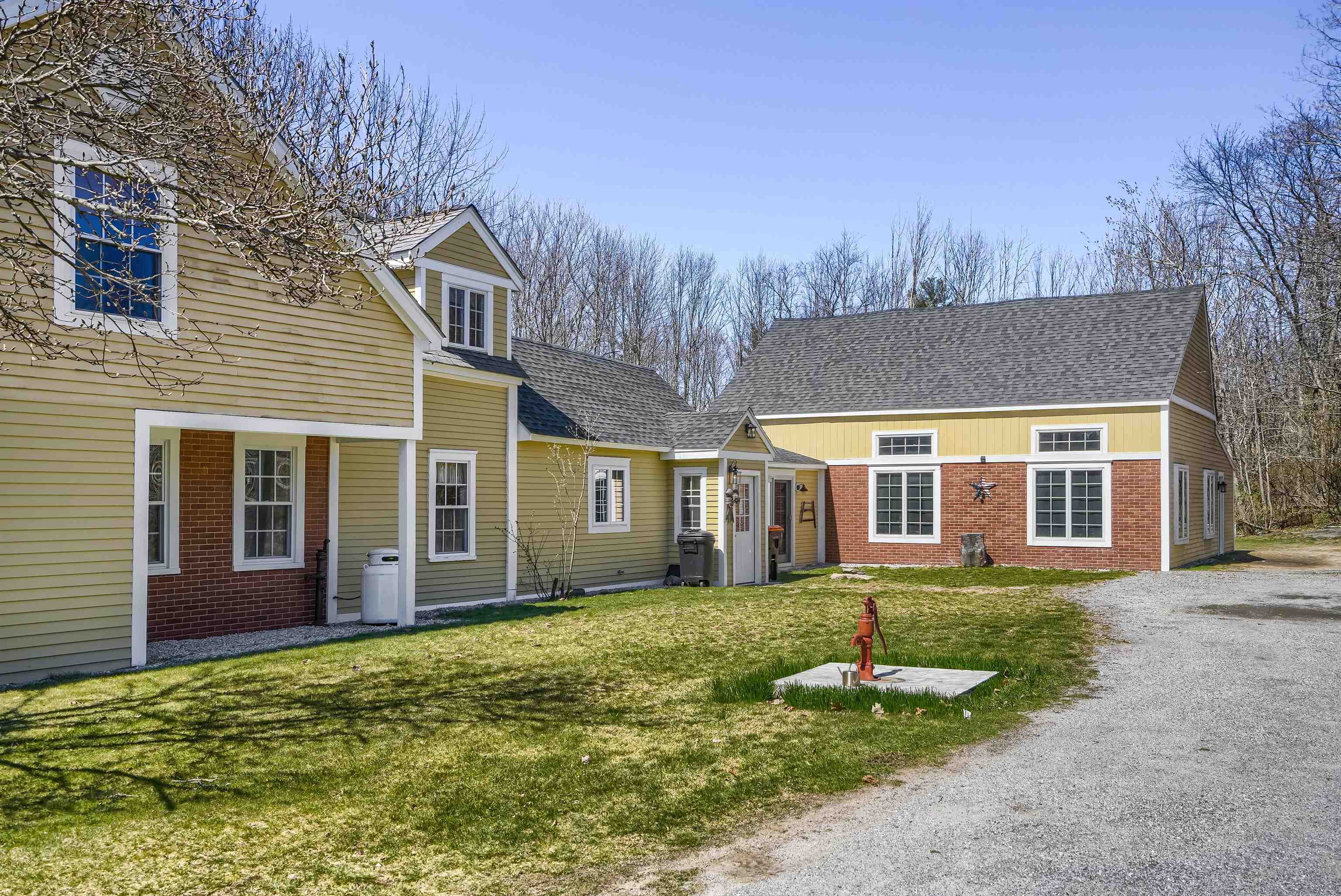 785 Chester Road Auburn, NH 03032 - Photo 4 of 35 Gallery Image 4