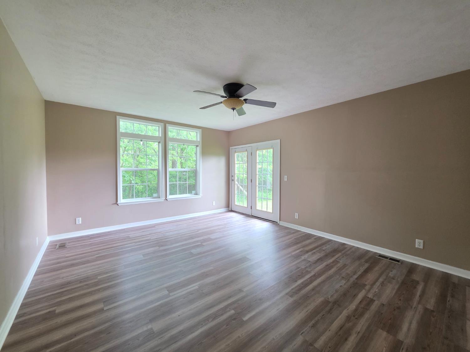 12526 Peelman Road Vevay, IN 47043 - Photo 26 of 49 Primary en-suite