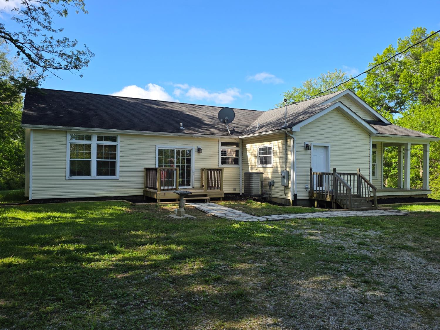 12526 Peelman Road Vevay, IN 47043 - Photo 5 of 49