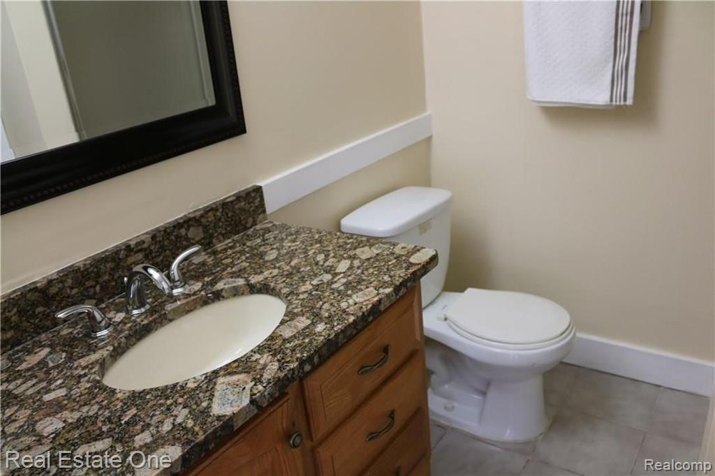 30060 Twelve Mile Road, Unit 88 Farmington, MI 48334 - Photo 14 of 20