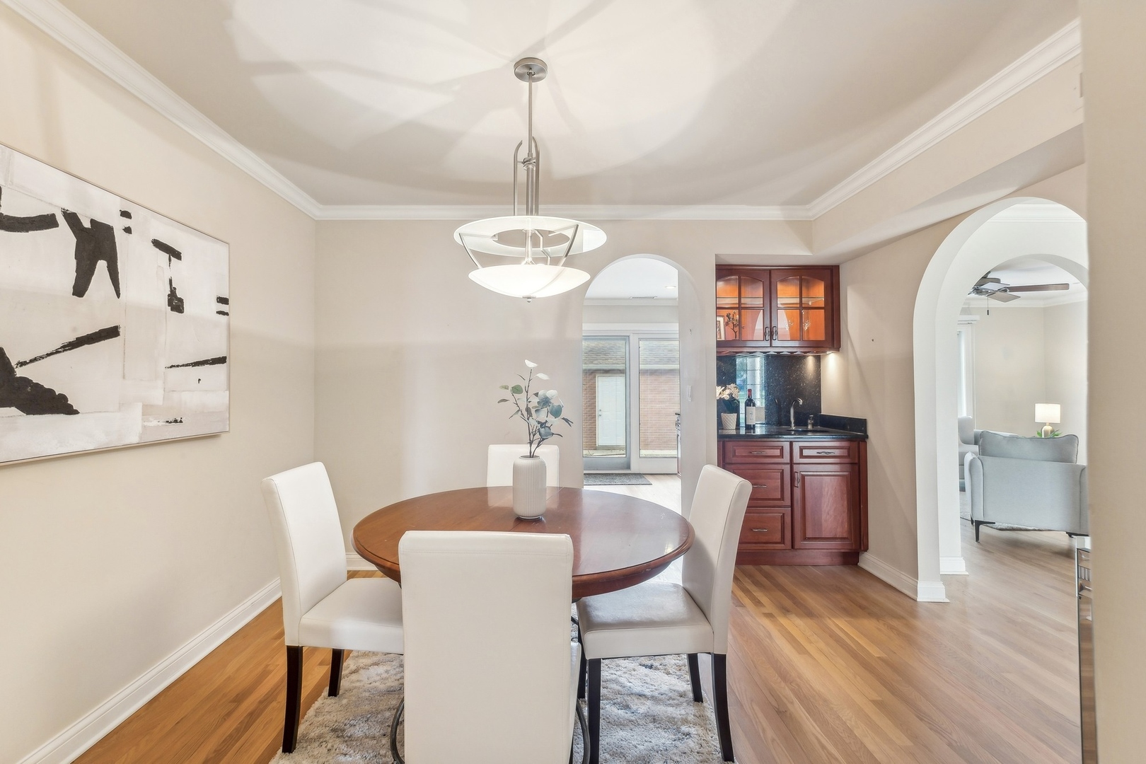 27 North Tower Road, Unit 27 Oak Brook, IL 60523 - Photo 5 of 22 Gallery Image 5