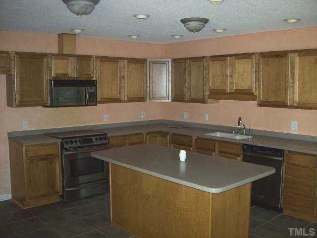 209 Heritage Road Roxboro, NC 27574 - Photo 5 of 10