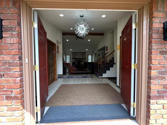 $599,000 | 5470 Cheltenham Drive, Troy, MI 48098