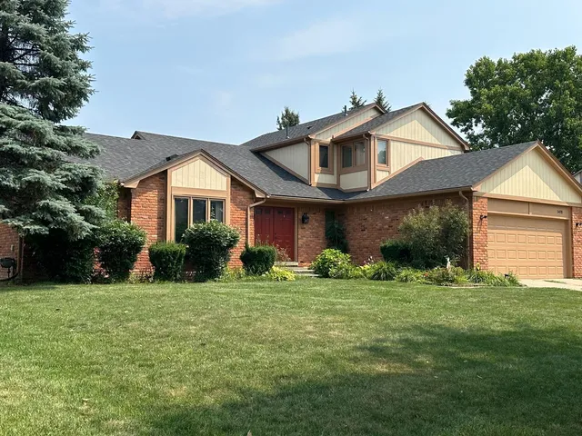 $599,000 | 5470 Cheltenham Drive, Troy, MI 48098