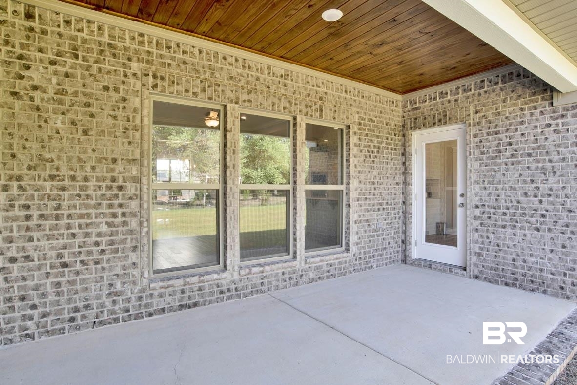 393 Garrison Boulevard Fairhope, AL 36532 - Photo 4 of 40 View of patio / terrace