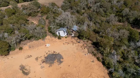 $405,000 | 3115 Chuckwagon Road, Luling, TX 78648