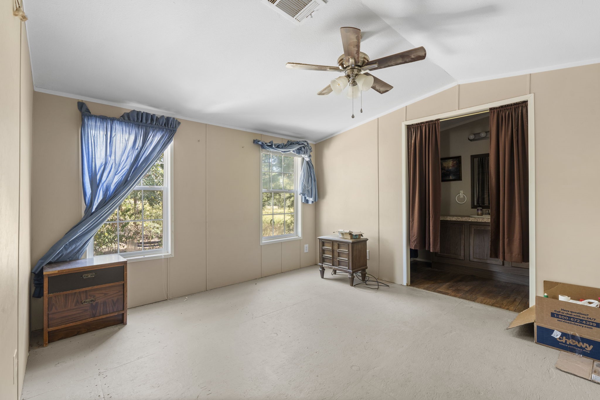 3115 Chuckwagon Road Luling, TX 78648 - Photo 4 of 25