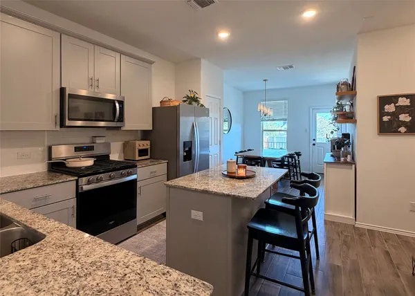 $2,200 | 112 Bennington Drive, Liberty Hill, TX 78642