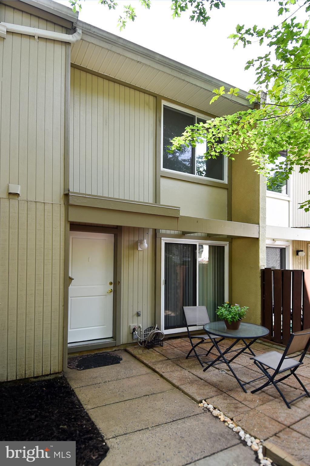 2354 Southgate Square Reston, VA 20191 - Photo 3 of 26 Exterior (Front)