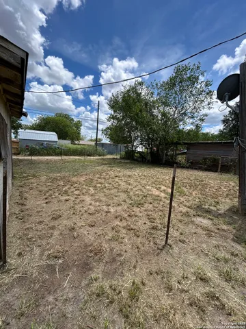 $72,000 | 814 Palm Street, Jourdanton, TX 78026