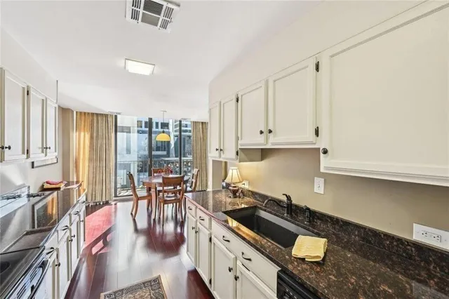 $425,000 | 145 15th Street Northeast, Unit 204, Atlanta, GA 30361