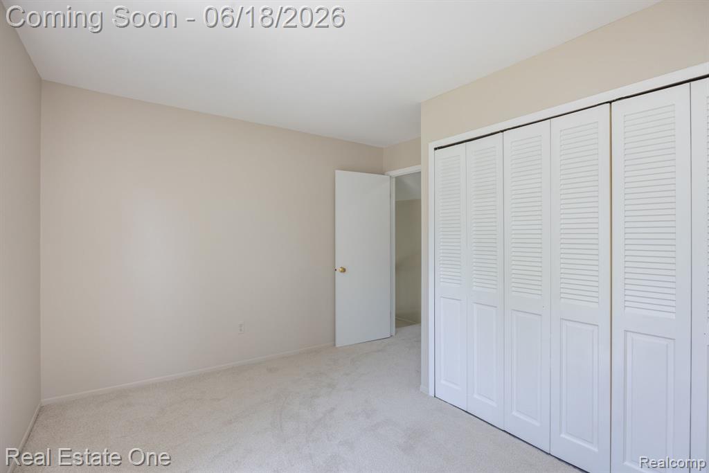 1534 Hidden Valley Lane Rochester Hills, MI 48306 - Photo 11 of 27