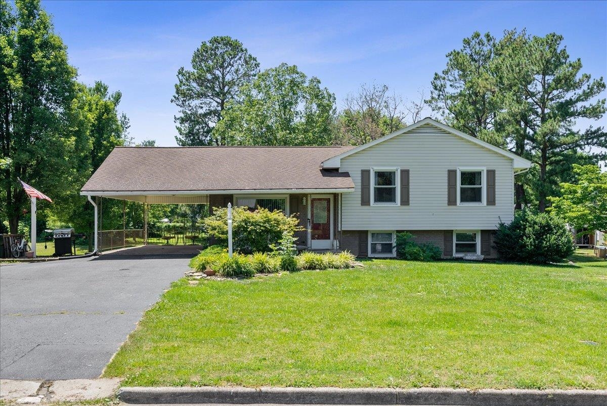 81 Ridgeview Drive Stuarts Draft, VA 24477 - Photo 1 of 35 Gallery Image 1