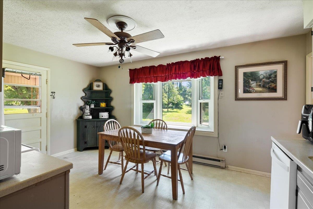 81 Ridgeview Drive Stuarts Draft, VA 24477 - Photo 11 of 35 Gallery Image 11