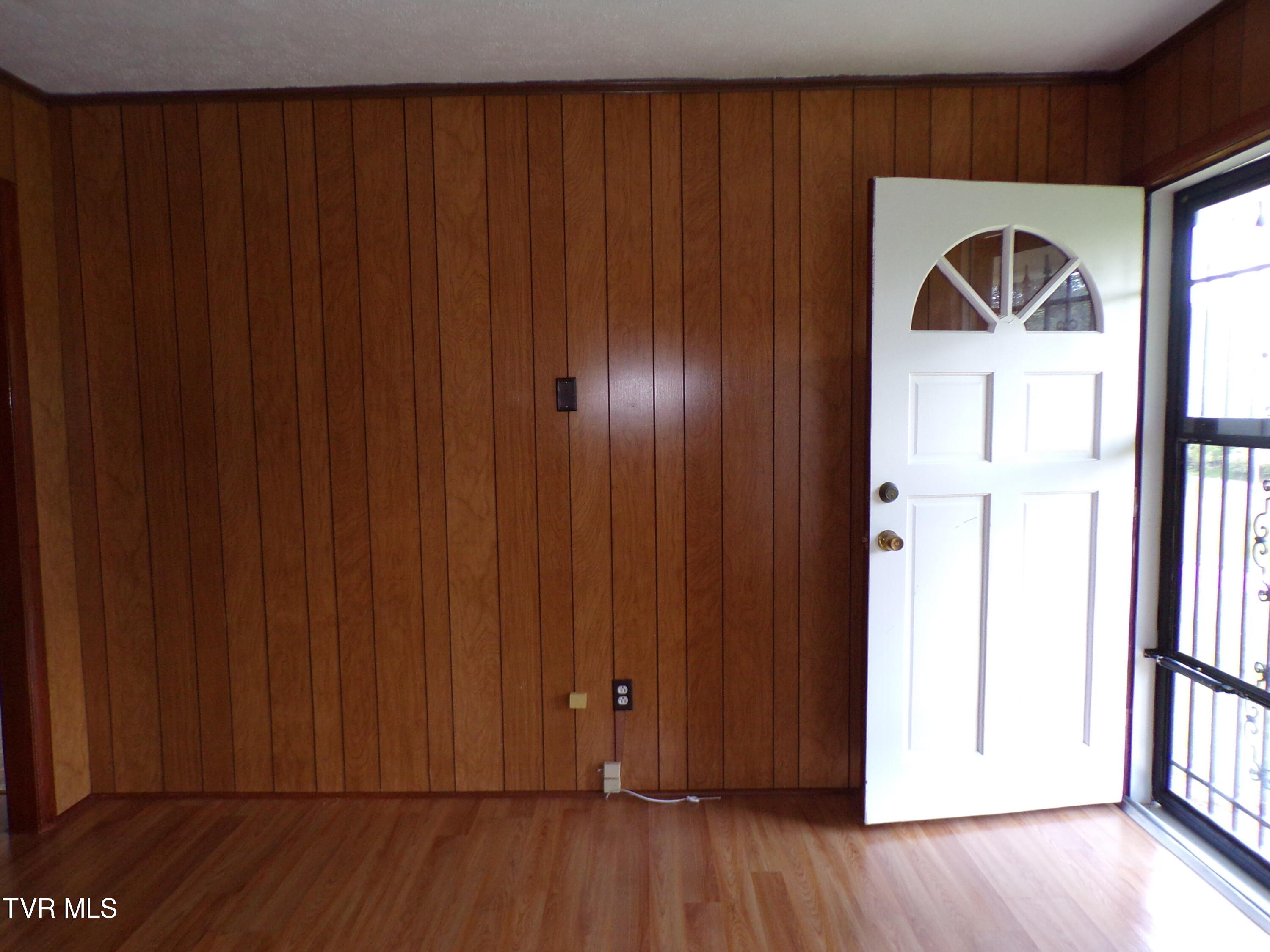 133 Cloud High Road Duffield, VA 24244 - Photo 21 of 32 Front