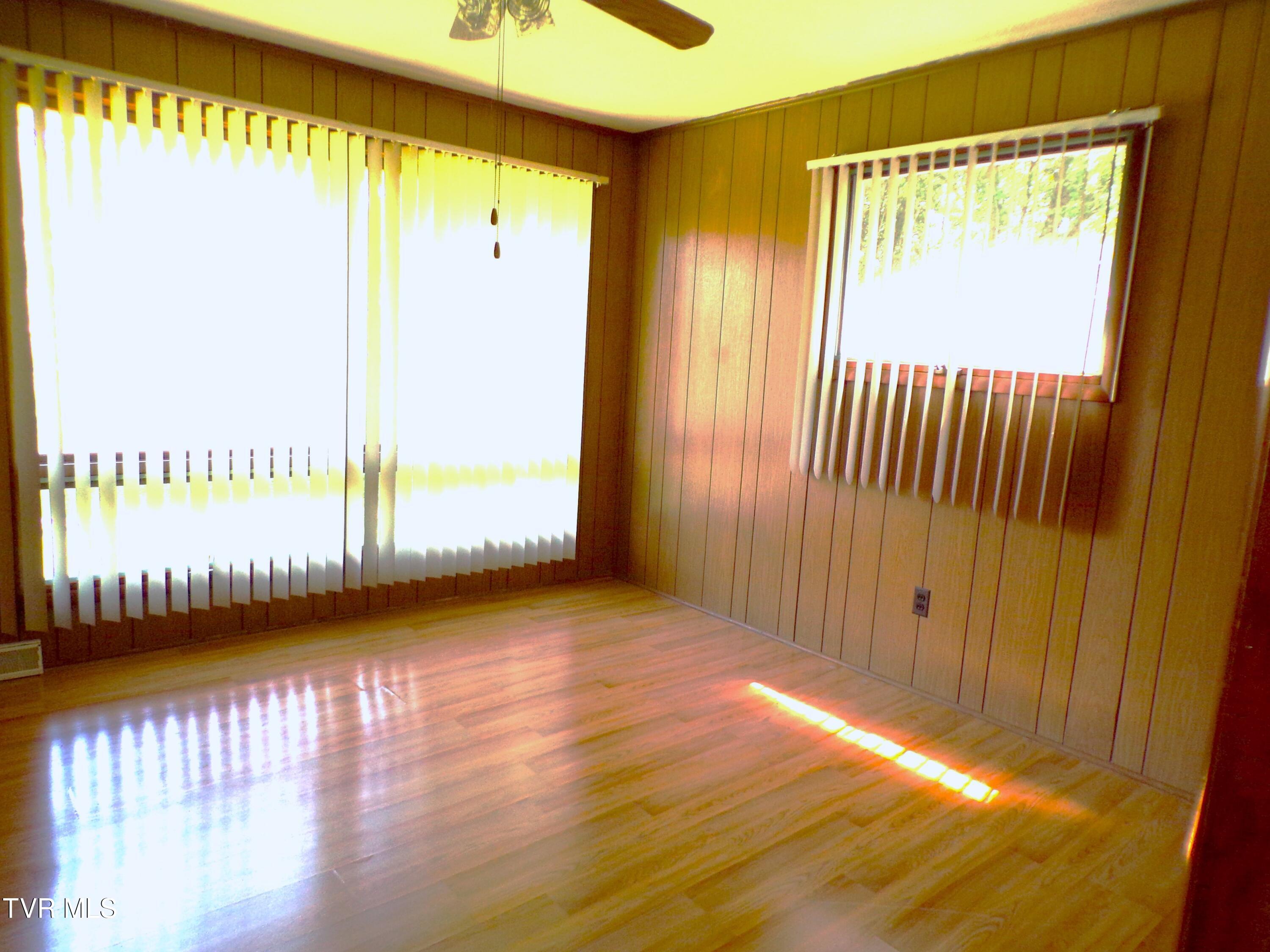 133 Cloud High Road Duffield, VA 24244 - Photo 26 of 32 Bedroom 3