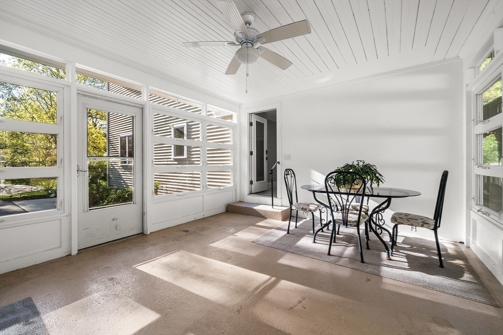 29 Pilgrim Way Walpole, MA 02032 - Photo 13 of 42