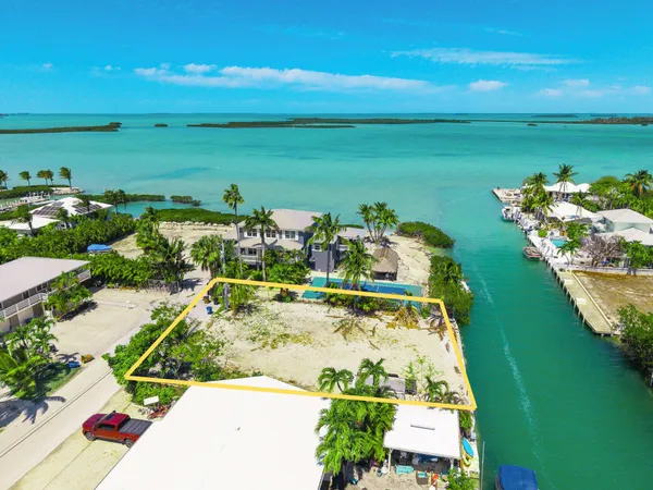 $1,000,000 | 22 Cactus Drive, Key West, FL 33040