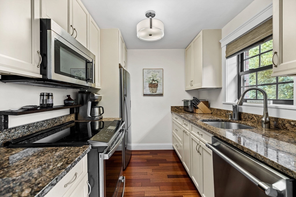 100 Main Street, Unit 5 Boston, MA 02129 - Photo 13 of 33