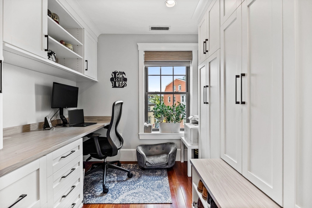 100 Main Street, Unit 5 Boston, MA 02129 - Photo 14 of 33